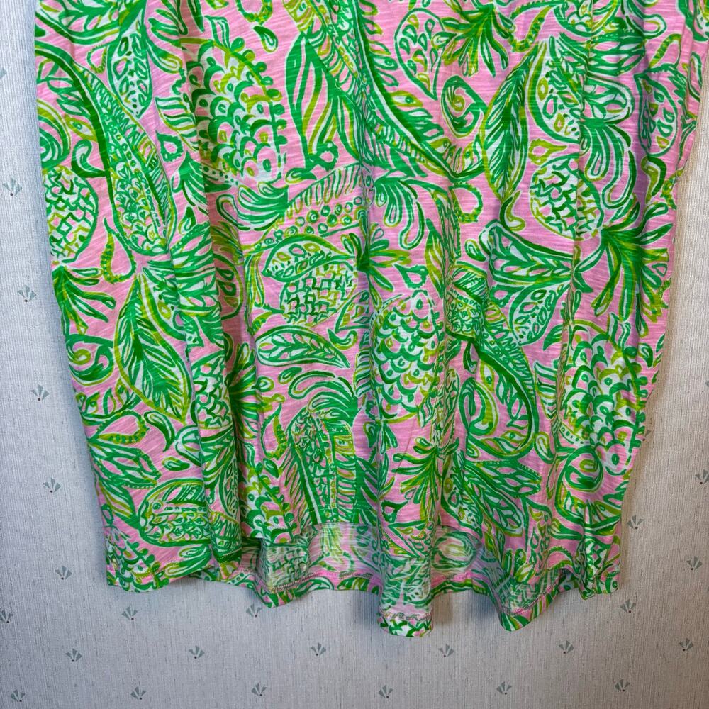 Lilly Pulitzer Etta V Neck Top Size XL Mandevilla Baby Fins and Flippers NWT - Picture 8 of 9